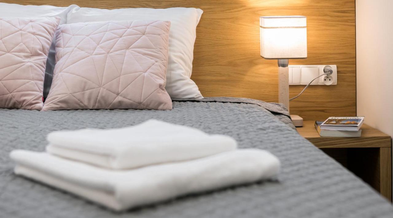 Arianska 6 Apartments By Let'S Krasków Εξωτερικό φωτογραφία