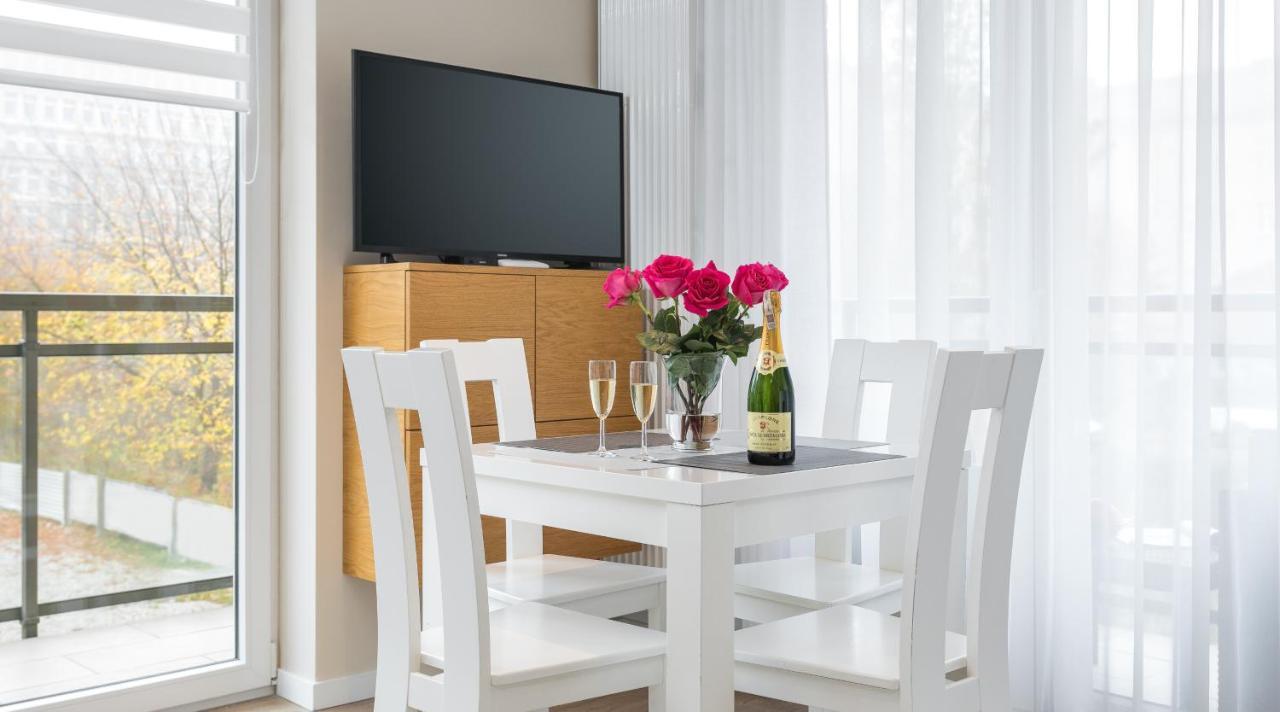 Arianska 6 Apartments By Let'S Krasków Εξωτερικό φωτογραφία