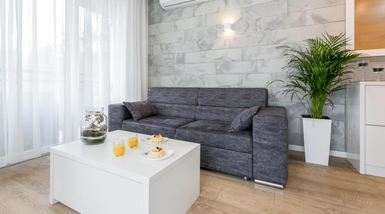 Arianska 6 Apartments By Let'S Krasków Εξωτερικό φωτογραφία